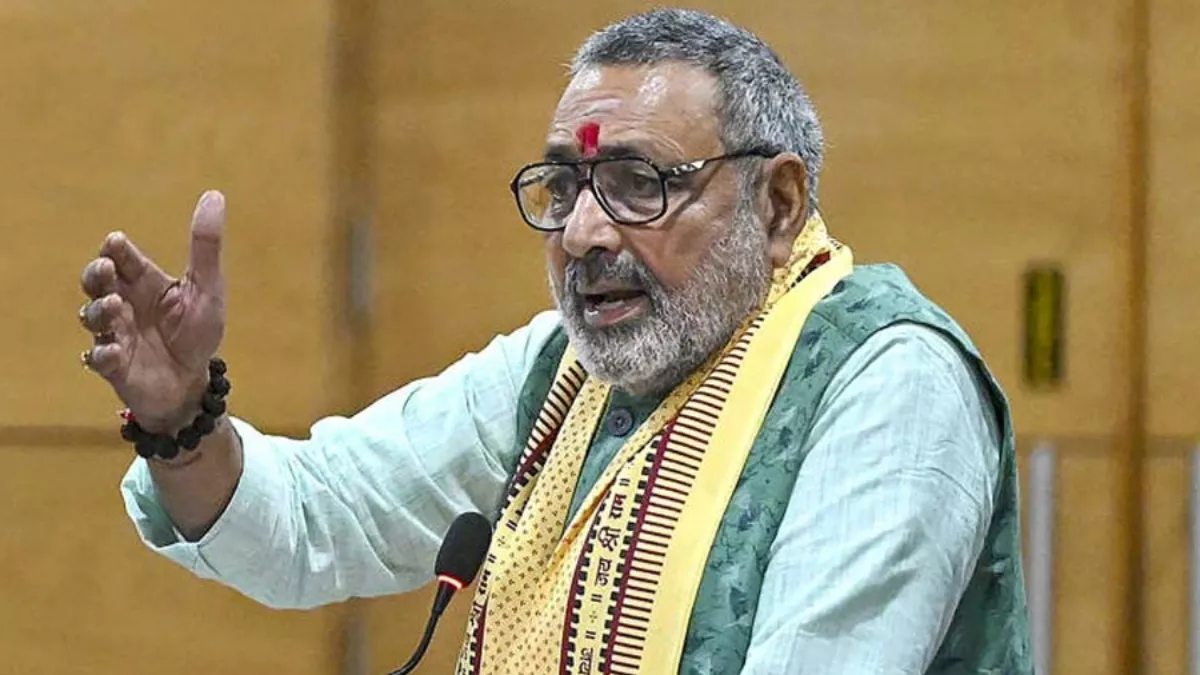 गिरिराज सिंह का राहुल गांधी पर हमला: कहा- झूठ की खेती कर रहे हैं, कानून का नहीं कर रहे पालन