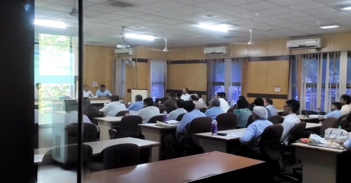 स्वास्थ्य एवं चिकित्सा शिक्षा आयुक्त ने ली बैठक: ग्वालियर चंबल संभाग के सभी CMHO-सिविल सर्जन हुए शामिल, कमिश्नर बोले- अंचल में मातृ-शिशु मृत्यु दर में कमी लाना बड़ा चैलेंज