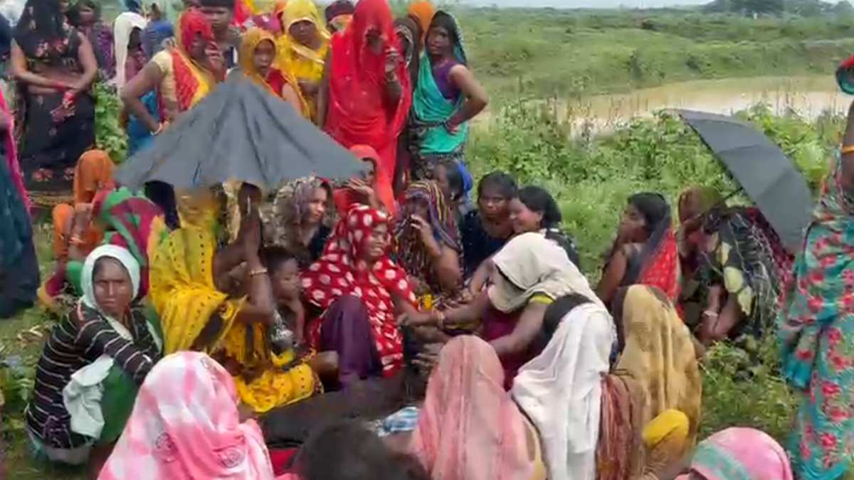 अवैध खदान बना काल: डूबने से दो सगी बहनों की दर्दनाक मौत, हादसे से गांव में पसरा मातम