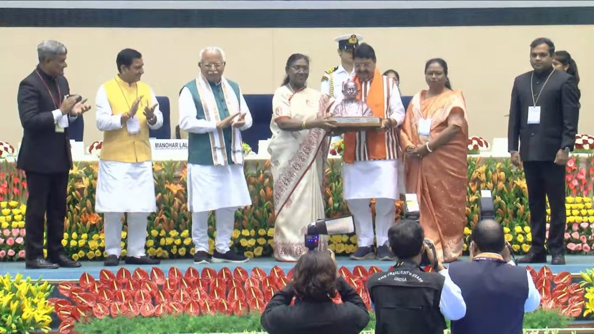 स्वच्छता सर्वेक्षण-2024 में MP का दबदबा: भोपाल बनी देश की सबसे स्वच्छ राजधानी, इंदौर ने आठवीं बार मारी बाज़ी, उज्जैन, बुधनी और देवास को भी मिला सम्मान