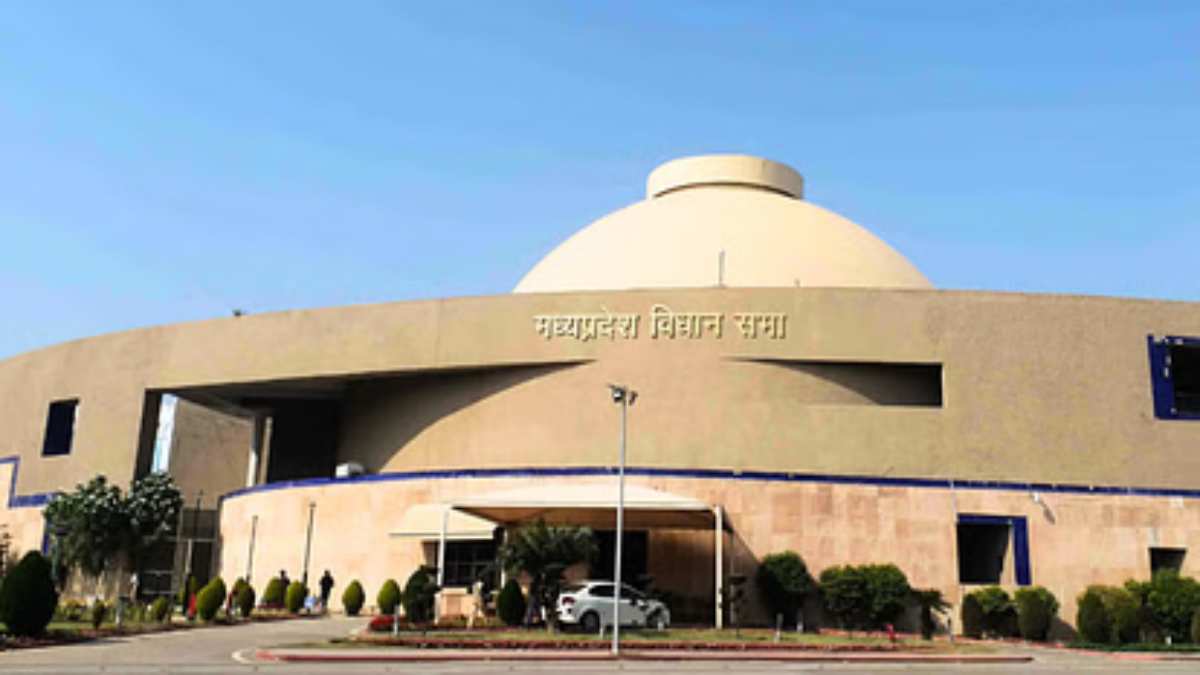 MP Assembly Monsoon Session: वंदे मातरम के साथ विधानसभा की कार्यवाही शुरू, दिवंगतों-पहलगाम में मारे गए लोगों को श्रद्धांजलि, संसदीय कार्य मंत्री ने सावन की दी बधाई
