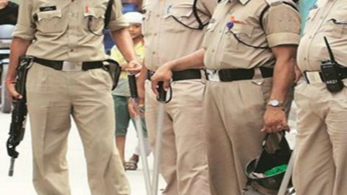 14 आदतन बदमाशों पर पुलिस की बड़ी कार्रवाई: 7 जिलाबदर, 7 को थाने में हाजिरी का आदेश