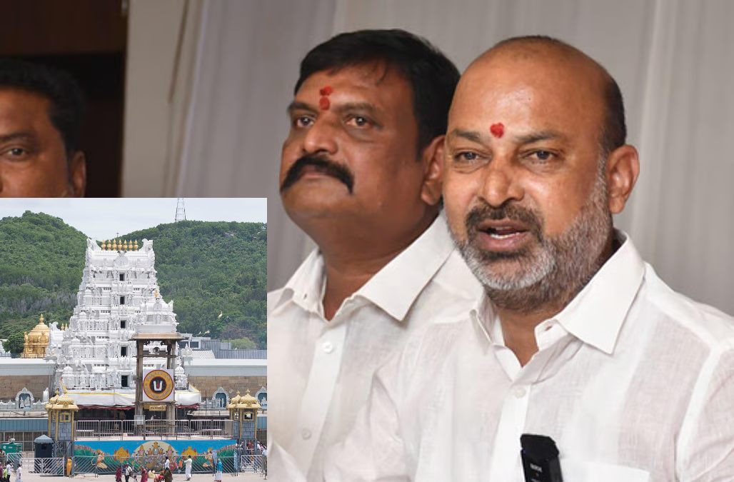 ‘जब हिंदू देवताओं में विश्वास नहीं, फिर काम क्यों कर रहे…’, तिरुपति मंदिर में गैर हिंदुओं के काम करने पर केंद्रीय मंत्री ने जताई आपत्ति, तुरंत हटाए जाने की उठाई मांग