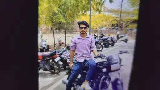 Rajasthan News: Reel बनाते वक्त 100 फीट ऊंचाई से गिरा युवक, मौत