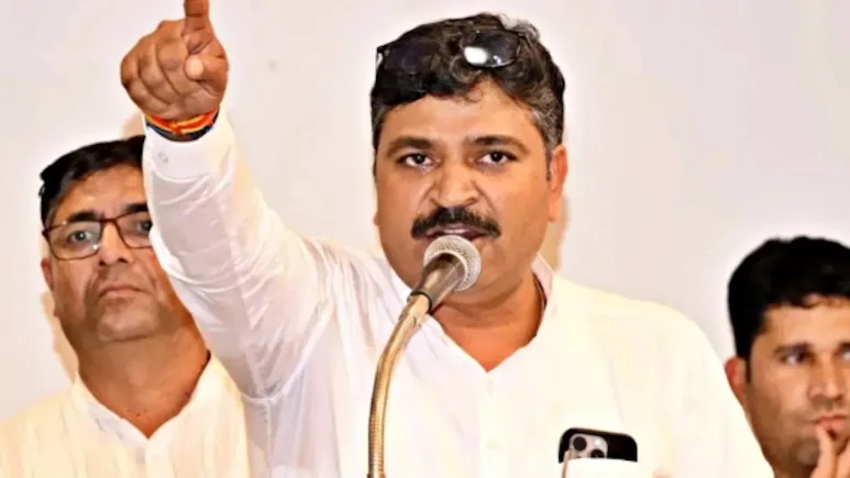 Rajasthan News: 12वीं की इतिहास किताब पर घमासान, जूली का BJP पर वार- जिन्होंने आजादी की लड़ाई में एक अंगुली नहीं कटवाई…