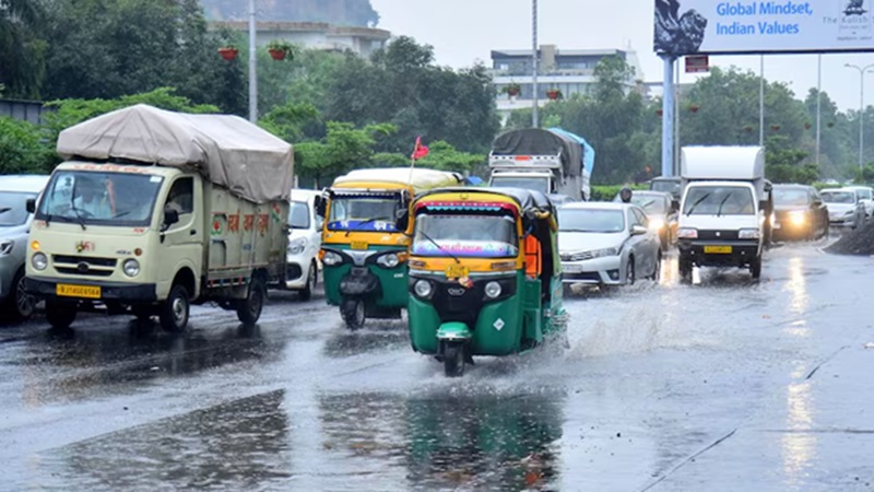 Rajasthan Weather News: राजस्थान में मॉनसून की रफ्तार धीमी, लेकिन खतरा बरकरार; 19 जिलों में भारी बारिश का डबल अलर्ट