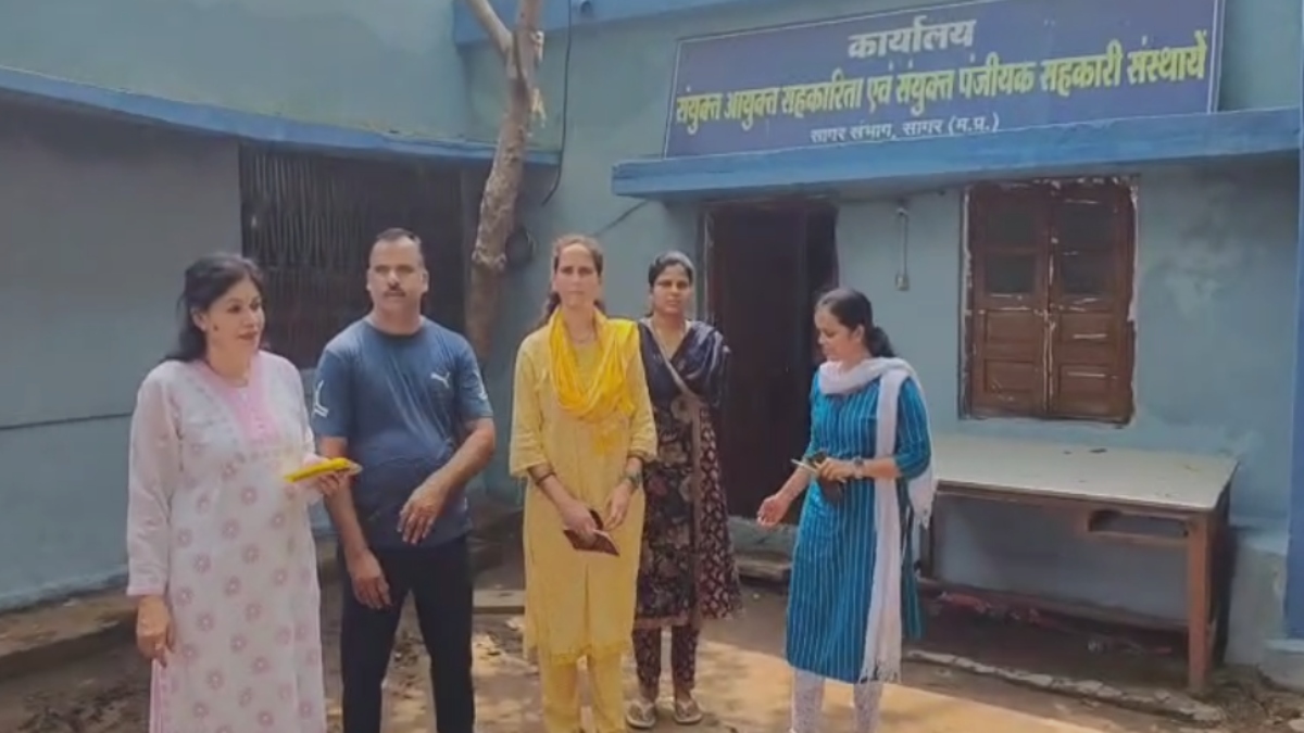 EOW की बड़ी कार्रवाई: संयुक्त पंजीयक 50 हजार की रिश्वत लेते गिरफ्तार, इस काम के एवज में मांगी थी घूस 