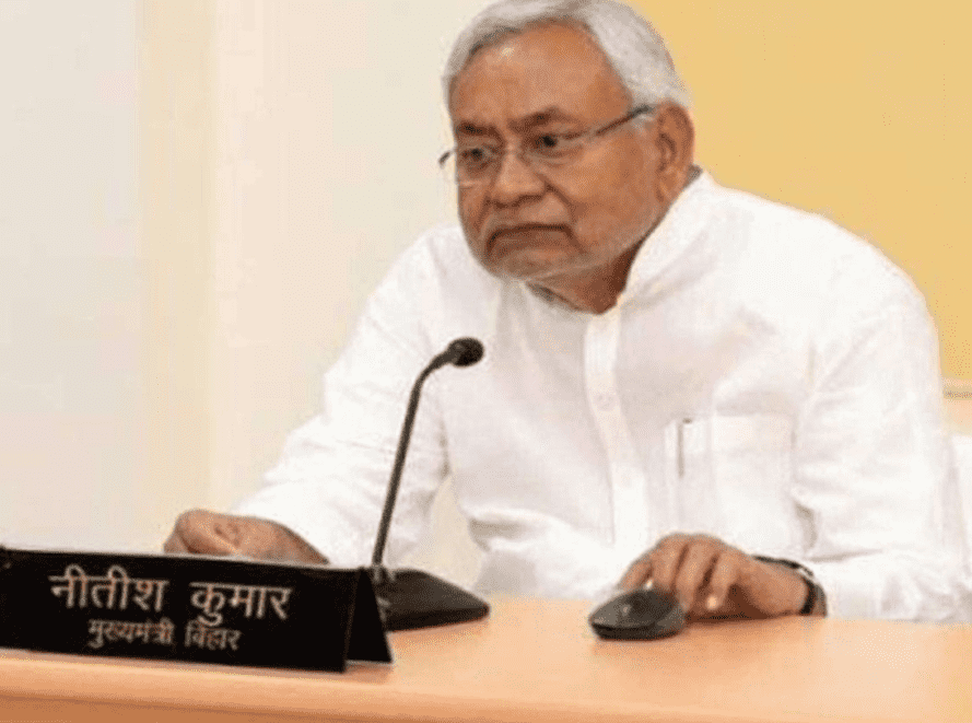 Bihar Cabinet Meeting: नीतीश कैबिनेट की बैठक हुई समाप्त, 24 एजेंडों पर लगी मुहर, जानिए किसको मिलेगा क्या?
