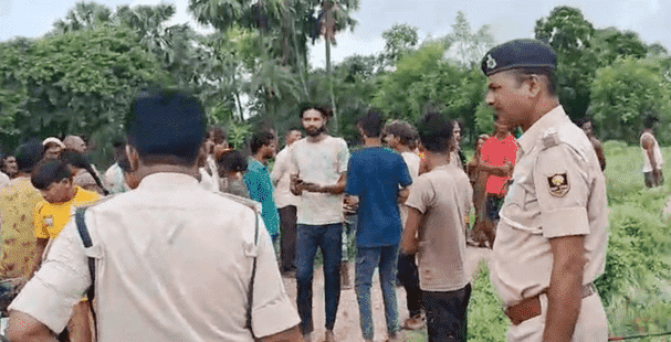 Bihar News: बिहार में बेखौफ हुए अपराधी, बच्चों के झगड़े में त्रिशूल से बुजुर्ग की हत्या