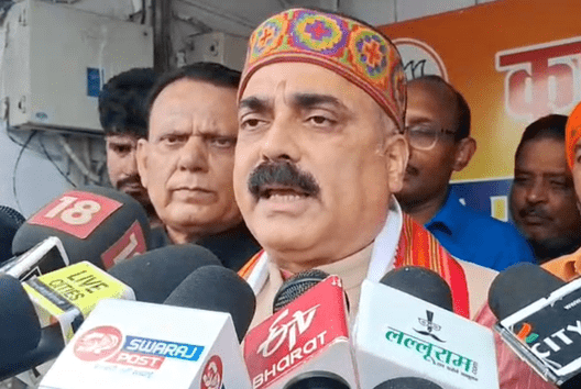 नकली दवा मामला: मंत्री जीवेश मिश्रा ने विपक्ष पर बोला हमला, कहा- ‘जबसे पैदा हुआ हूं, तब से मेरे ऊपर कोई आरोप नहीं है’