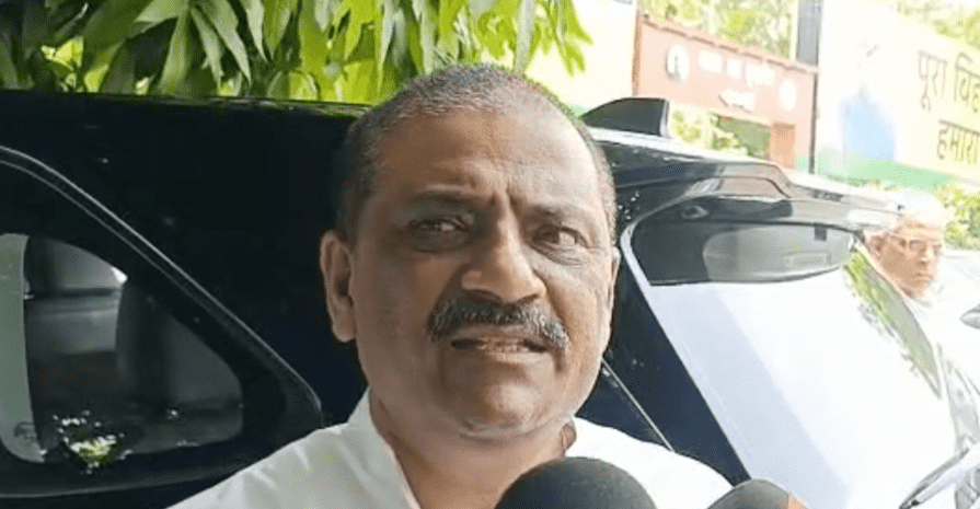 Bihar News: संजय झा ने मुख्यमंत्री के द्वारा एक करोड़ नौकरी और रोजगार देने की घोषणा का किया स्वागत 