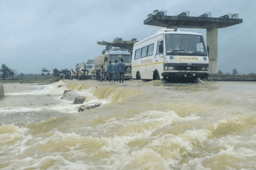 Bihar News: राजधानी पटना के इन इलाकों में बाढ़ से परेशान हुए लोग, मुख्यालय से टूटा कई गांवों का संपर्क