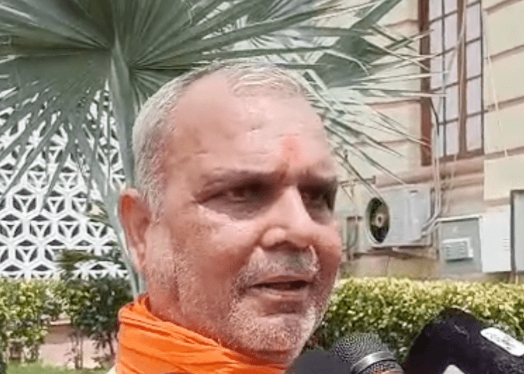 Bihar News: भाजपा विधायक हरी भूषण ठाकुर बचौल ने विपक्ष पर बोला हमला, कहा- ‘विपक्ष भ्रष्टाचारी है, परिवारवादी है, अपराधी है’
