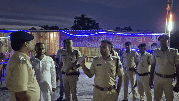 उपेंद्र सिंह हत्याकांड: SP स्वर्ण प्रभात ने कोटवा के पुलिस पदाधिकारी व चौकीदार को किया निलंबित 