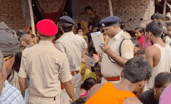 Bihar News: वार्ड सदस्य के पुत्र की हुई हत्या, आम के बगीचे में पेड़ से लटका मिला शव 