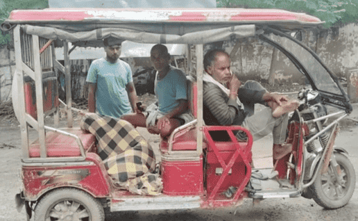 Bihar News: सड़क दुर्घटना में बुजुर्ग की हुई दर्दनाक मौत, परिवार में पसरा मातम 