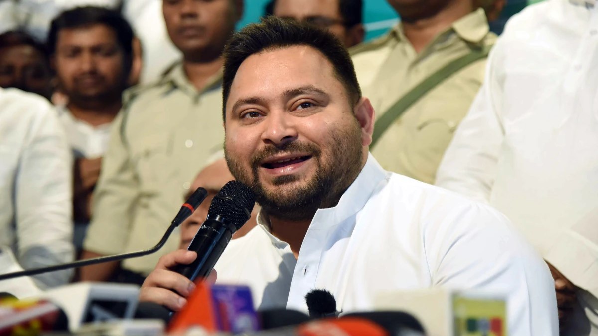 ‘भाषाई लंपट हो गए हैं…’, JDU नेता ने तेजस्वी के बयान पर बोला हमला, कहा- शायद अपने घर में भी अश्लील शब्दों का उपयोग करते हों