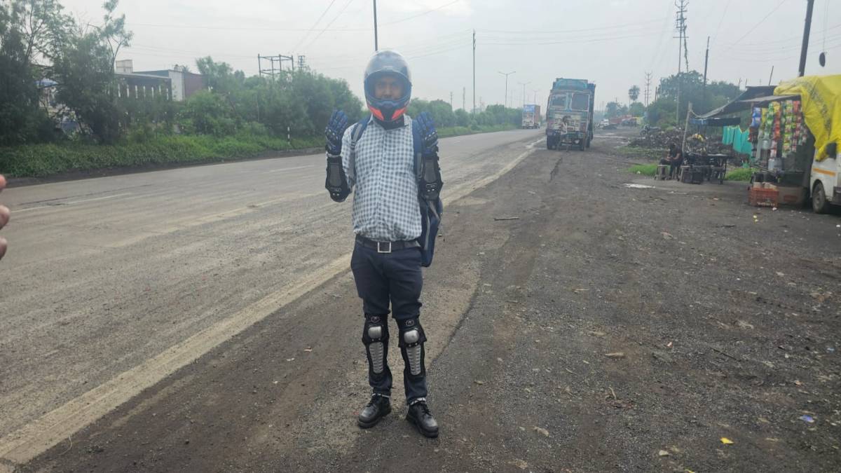 MP इंदौर बायपास की सड़कें बनी ‘बैटल ग्राउंड’: अब आम आदमी को बनना पड़ रहा है ‘आयरन मैन’