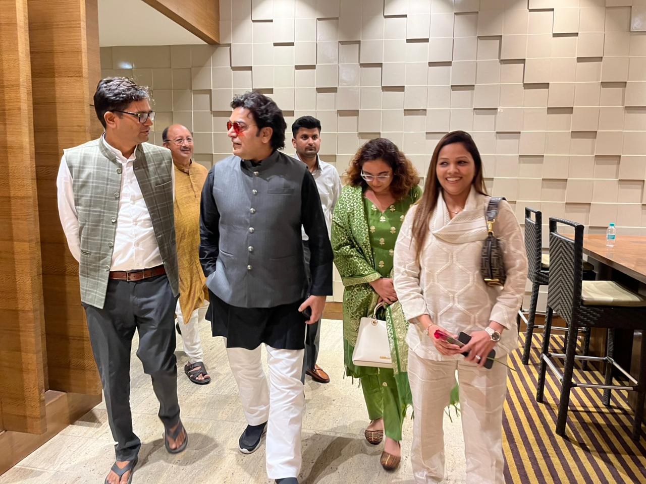 मंत्री OP Choudhary को Ashutosh Rana ने बताया अपना ये राज… Mrs Choudhary को बोलना पड़ा, हां जब से मंत्री बने हैं वे भी…