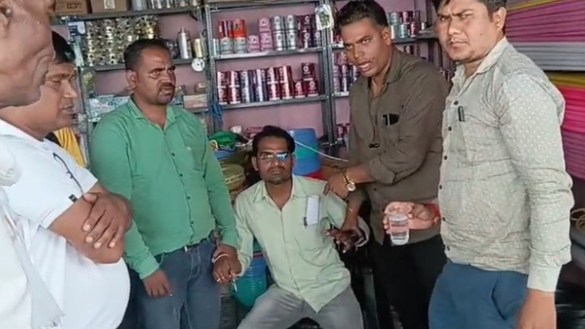 CG ACB Raid : एसीबी की बड़ी कार्रवाई, स्वास्थ्य विभाग का अकाउंटेंट 54,000 रुपये की रिश्वत लेते रंगे हाथ गिरफ्तार…