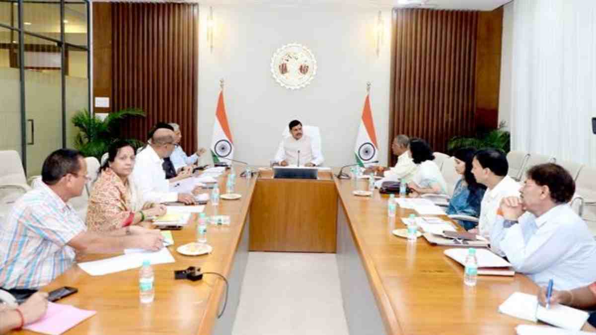 CM डॉ. मोहन यादव ने की सामाजिक न्याय एवं दिव्यांगजन सशक्तिकरण विभाग की समीक्षा बैठक, कहा-दिव्यांगता परमात्मा का परम अंश, इनकी सेवा परमात्मा की सेवा