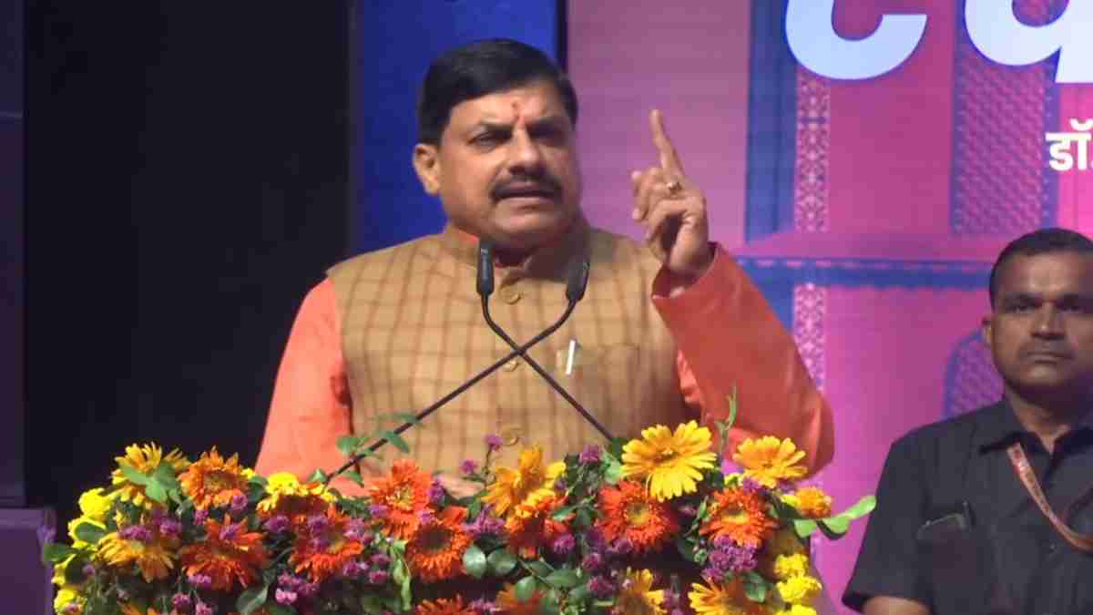 CM डॉ. मोहन ने डॉ. श्यामा प्रसाद मुखर्जी को किया याद, कहा- देश की अखंडता के लिए शहादत देने वाले पहले व्यक्ति, बलिदान का समय आया तो पीछे नहीं हटेंगे