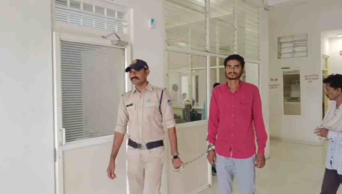 मां को छेड़ा तो जल उठा बेटे का दिल: बदले की आग में उठाया ऐसा खौफनाक कदम, जानकर खड़े हो जाएंगे रोंगटे