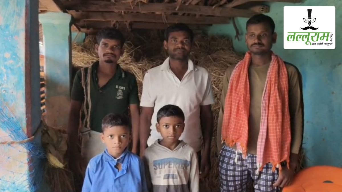 फ्लावर वैली स्कूल में RTE के नाम पर अवैध वसूली: बच्चों को नहीं दिया जा रहा स्थानांतरण प्रमाण पत्र, BEO ने जारी किया नोटिस, कार्रवाई की दी चेतावनी