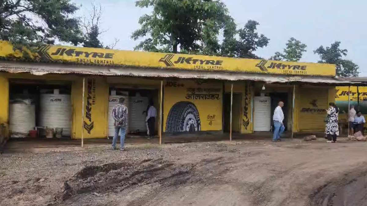 फेनी इंटरप्राइजेस पर जीएसटी का छापा, साढ़े चार हजार लीटर बेस आइल किया जब्त, शासन को पहुंचाया करोड़ों का नुकसान…
