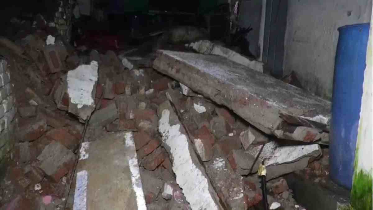 बारिश का कहर: छत का छज्जा गिरने से भाई-बहन की मौत, परिवार में पसरा मातम