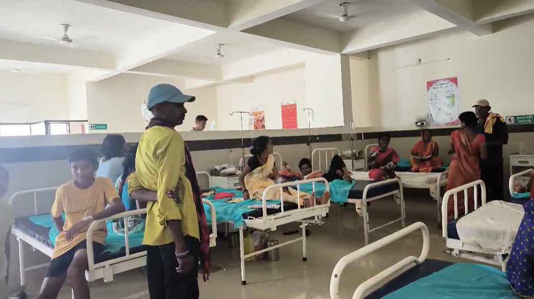CG News : पैरा फुटू खाने से एक ही परिवार के 13 लोग बीमार, सभी अस्पताल में भर्ती