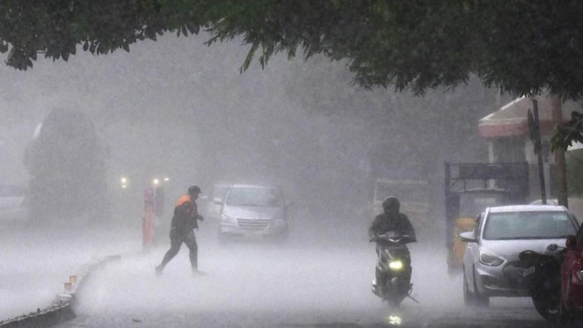 Punjab Weather Update: इन जिलों में भारी बारिश की चेतावनी, मौसम विभाग ने जारी किया अलर्ट