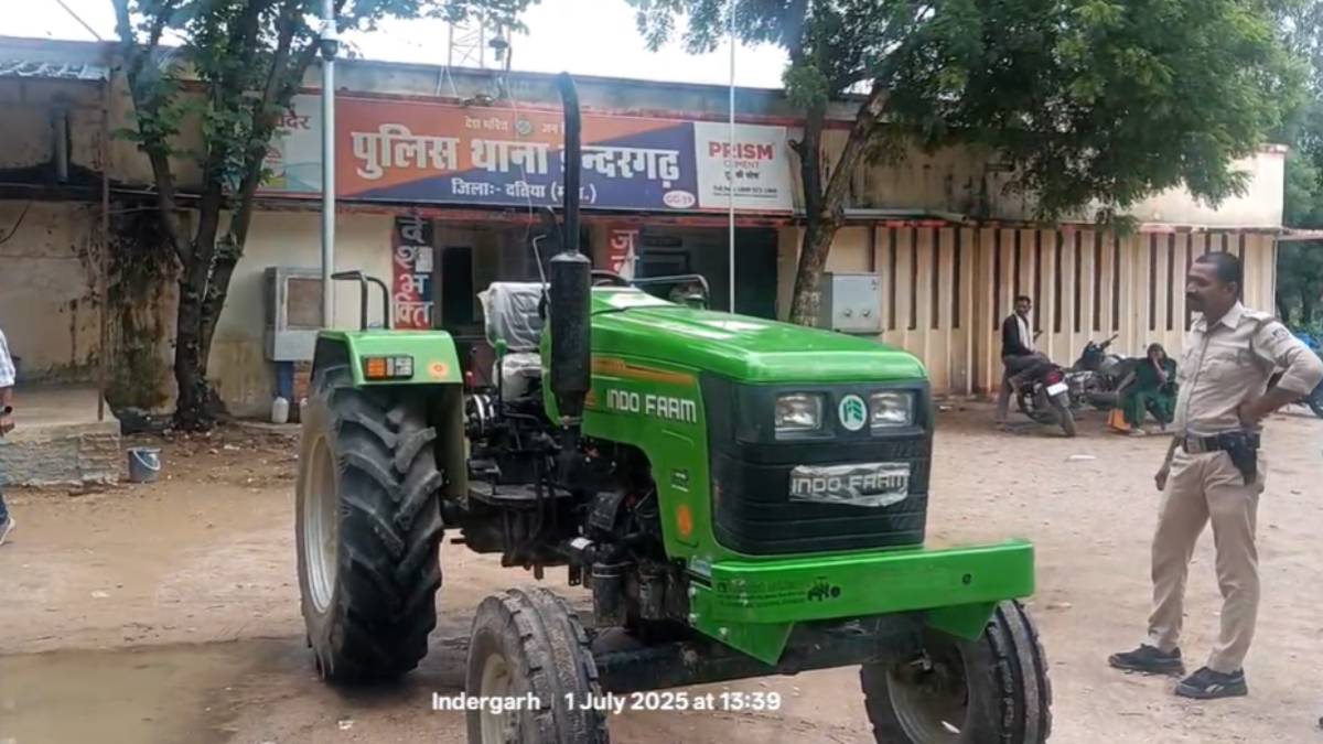 कट्टे की नोक पर ट्रैक्टर की लूटः वारदात के 10 दिन बाद 2 आरोपी चढ़े पुलिस के हत्थे, 3 बदमाश फरार