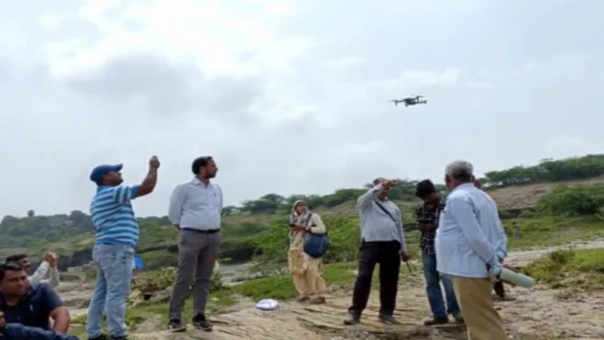 Rajasthan News: चंबल नदी में 6 युवक बहे: 3 की मिले शव, 3 की ड्रोन से तलाश जारी