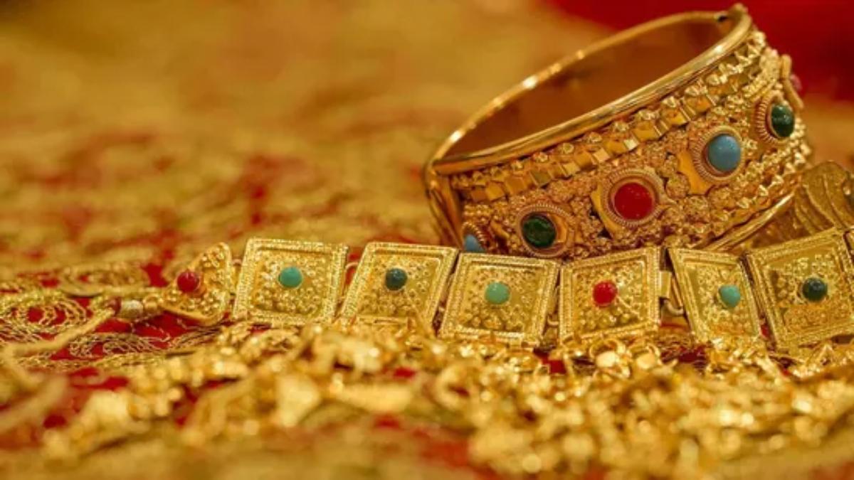 Gold Price Today: क्यों लुड़के सोने-चांदी के भाव, जानिए प्रमुख शहरों में कितनी आई गिरावट…