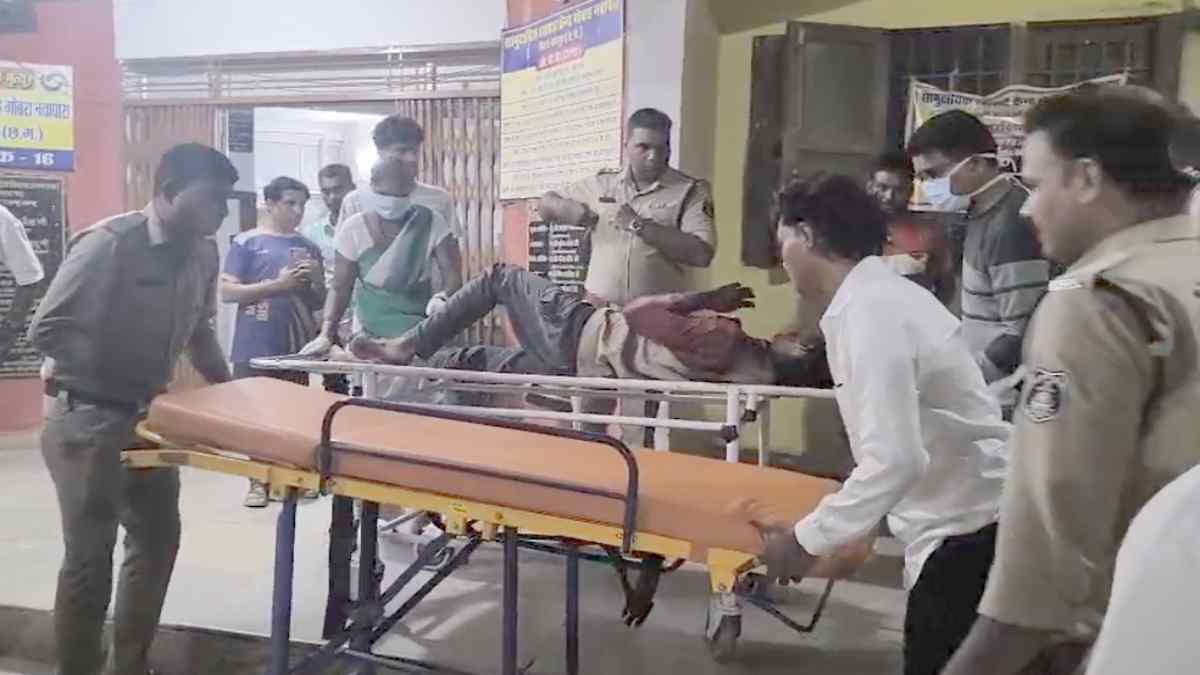 CG News : दो बाइक में टक्कर, दो लोगों की मौत, तीन की हालत गंभीर