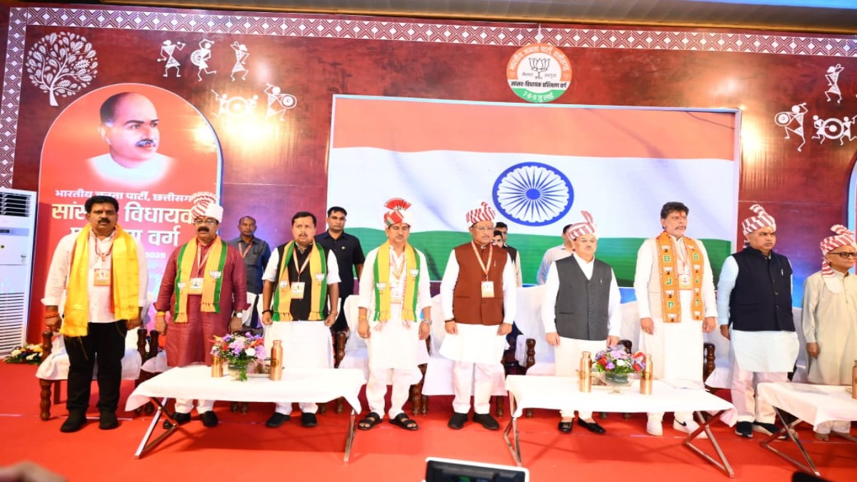 मैनपाट में जेपी नड्डा की पाठशाला : जनता के बीच विश्वास, सदव्यवहार और विनम्रता रखें, भ्रष्टाचार की शिकायतों को ले गम्भीरता से…