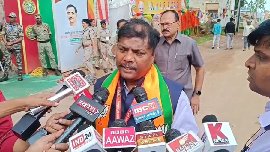 मंत्री केदार कश्यप ने नक्सलियों से की कांग्रेस पार्टी की तुलना, कहा- नक्सलवाद को खत्म करने की तय डेडलाइन से बौखला गए हैं कांग्रेसी