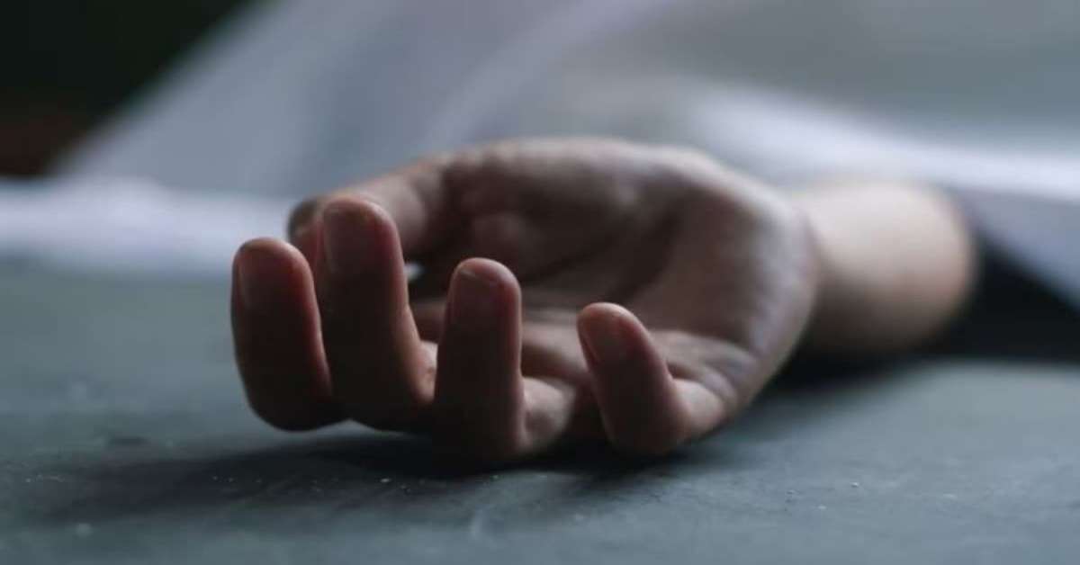 बिस्तर तक आई मौतः नींद में थी 16 साल की किशोरी, फिर हुआ दर्द का एहसास, परिजनों ने बेटी के पास जिसे पाया देखकर उड़ गए होश…