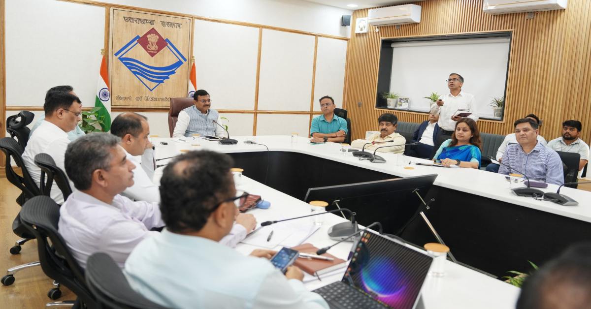 अस्पतालों को रेफरल सेंटर बनाकर रखा है! सरकारी हॉस्पिटल्स की हालत पर बिफरे सीएस, अधिकारियों की लगाई क्लास
