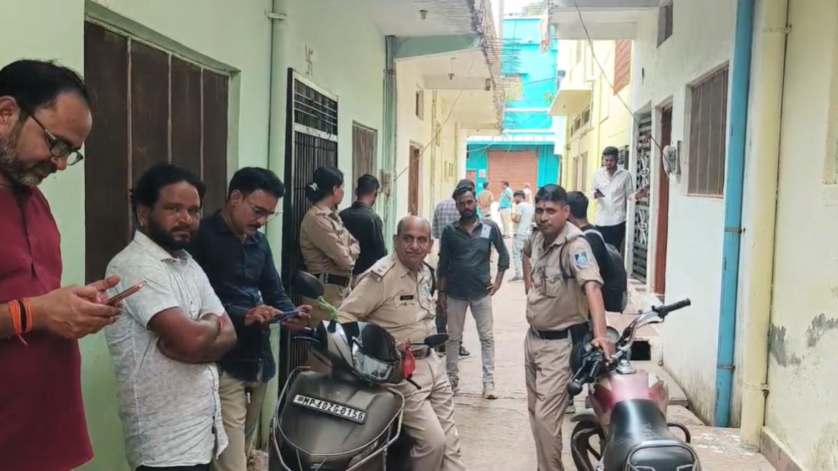 मां और मासूम बेटी की हत्या से फैली सनसनीः गला दबाकर उतारा मौत के घाट, पुलिस जांच में जुटी
