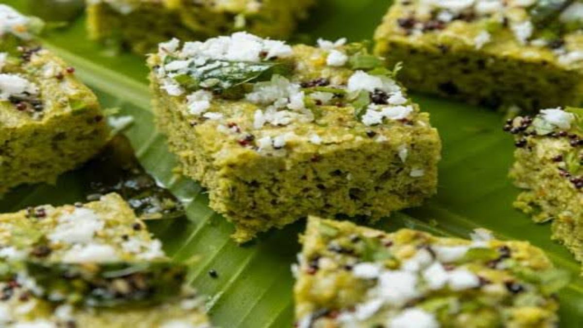 Sprouts Dhokla है नाश्ते का बेहतरीन Option, स्वाद के साथ हेल्थ के लिए भी है काफी अच्छा …