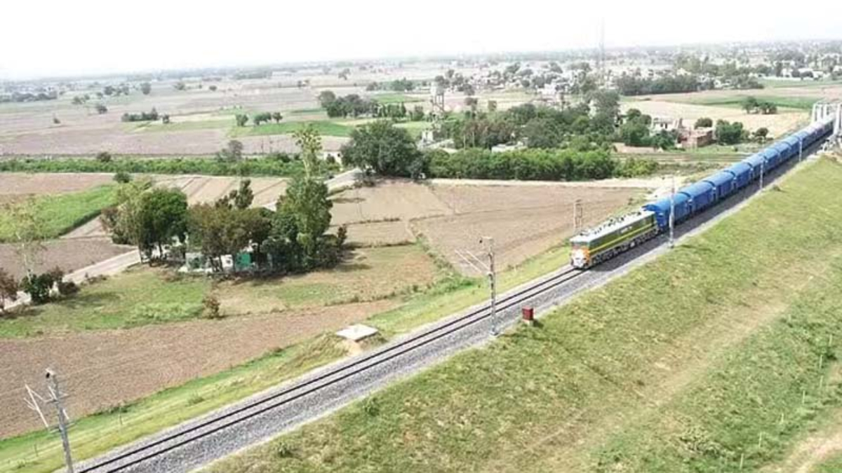 CG NEWS: रेलवे प्रोजेक्ट के लिए भू-अधिग्रहण की प्रकिया हुई तेज, जमीन की खरीदी-बिक्री पर लगी रोक… 
