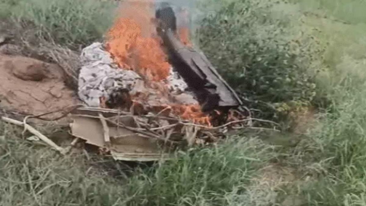 Fighter Jet Crash in Rajasthan: लड़ाकू विमान हादसे में 2 पायलट शहीद, CM भजनलाल शर्मा ने जताया शोक…
