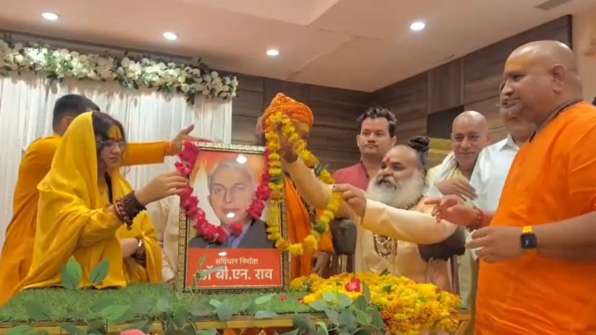 विश्व की सबसे ऊंची प्रतिमा स्थापित करने का ऐलानः संविधान निर्माता टाइटल को लेकर छिड़ी सियासी बहस के बीच इस शख्स की MP में लगेगी प्रतिमा ?