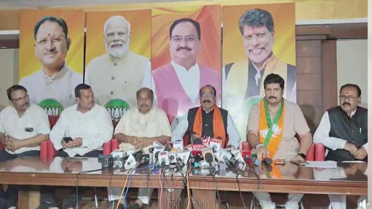 BJP PC : डिप्टी सीएम अरुण साव बोले – कांग्रेस की आर्थिक नाकेबंदी फ्लॉप, छत्तीसगढ़ की जनता ने भूपेश बघेल को दिखाया आईना