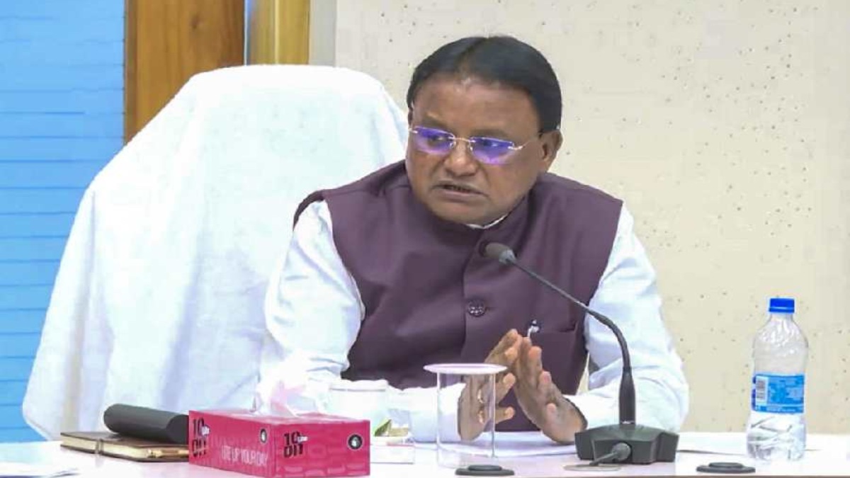 CM माझी ने 5 वर्षीय हथिनी की मौत के उच्च स्तरीय जांच के दिए आदेश, तार की चपेट में आने से गई थी जान…