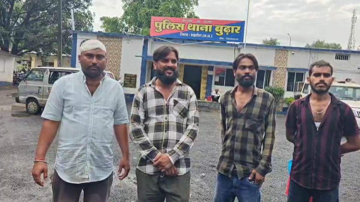 रेत ठेकेदारों की फिर दबंगई: ग्रामीणों पर किया जानलेवा हमला, 2 लोग घायल, गांव में तनाव का माहौल