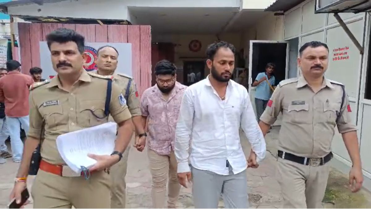 फर्जी दस्तावेज पर लोन मामले में चौंकाने वाले खुलासेः नोएडा से गिरफ्तार आरोपियों ने पर्सनल व वाहन के नाम पर लिए लाखों के ऋण