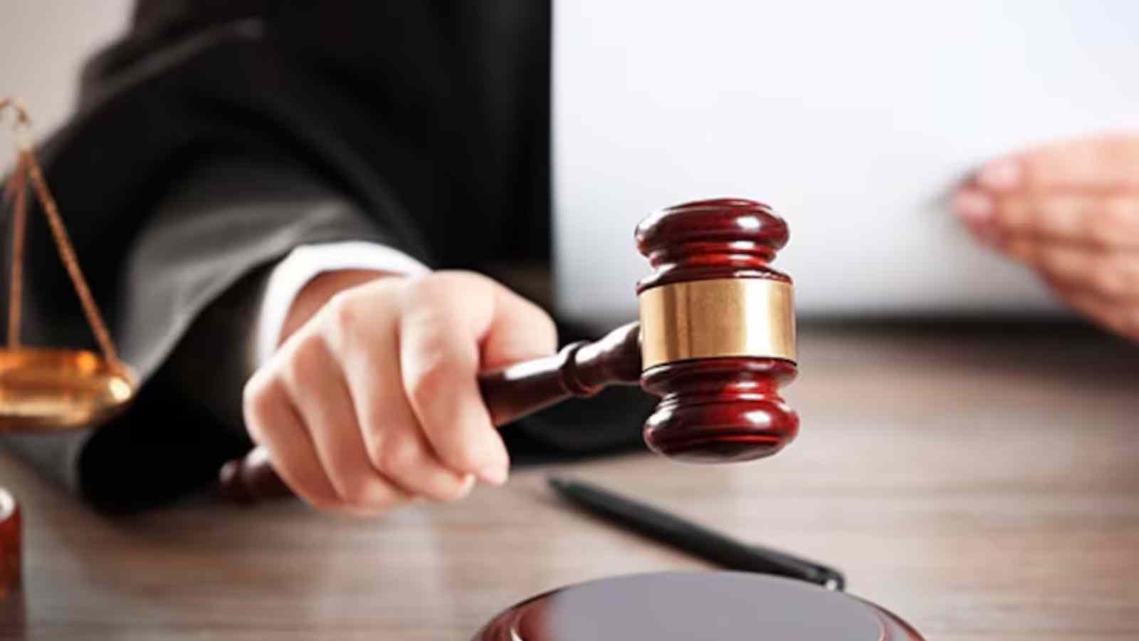 जमीन विवाद में हत्या : एक ही परिवार के 12 सदस्यों को आजीवन कारावास, कोर्ट ने सुनाई सजा